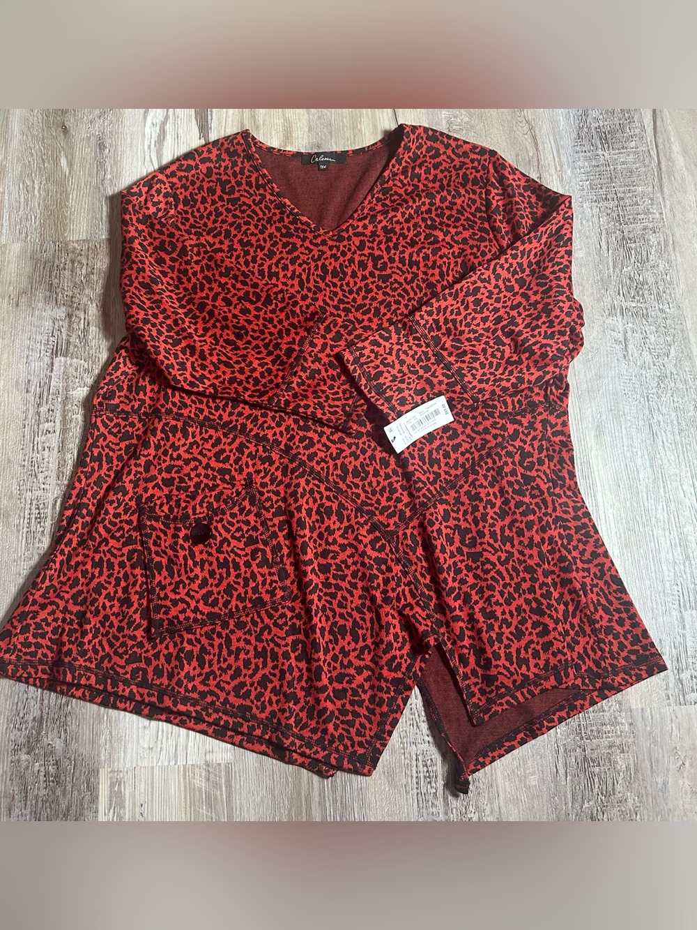 Caleooa Red and Black Leopard V-Neck Lounge Set